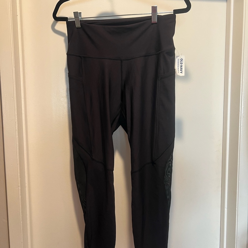 NWT Old Navy Black High-Rise Go-Dry Workout Leggings